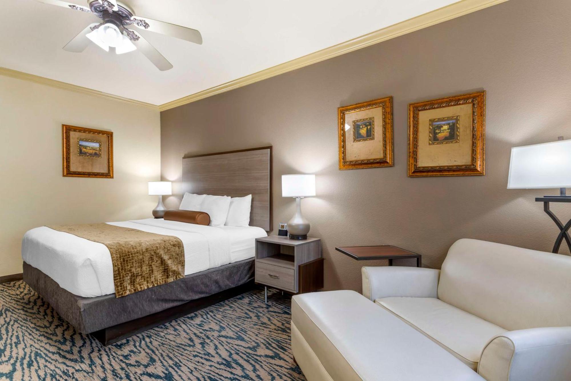 Best Western Plus Crown Colony Inn & Suites Лафкин Экстерьер фото